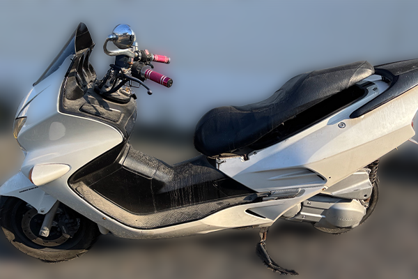 佐賀県佐賀市で回収した原付 ホンダ フォルツァ