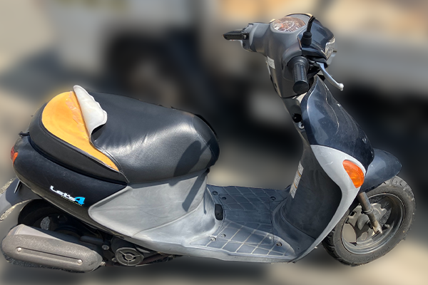 兵庫県神戸市垂水区で回収した原付 スズキ レッツ4