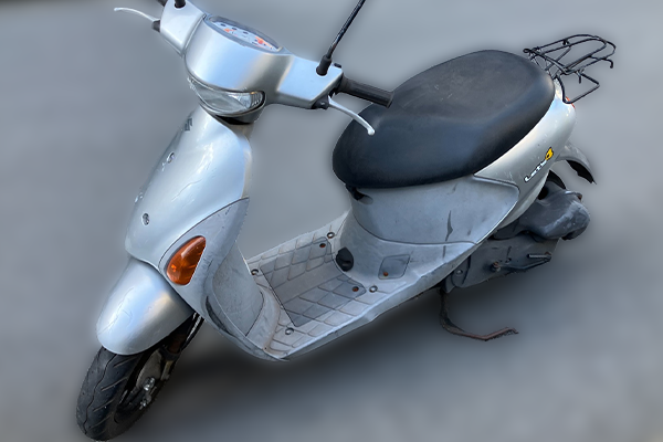 千葉県千葉市中央区で回収した原付 スズキ レッツ2