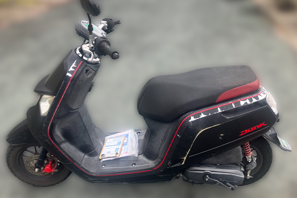 奈良県北葛城郡王寺町で回収した原付 ホンダ ダンク