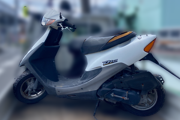 東京都調布市で回収した原付 ホンダ ライブディオJ