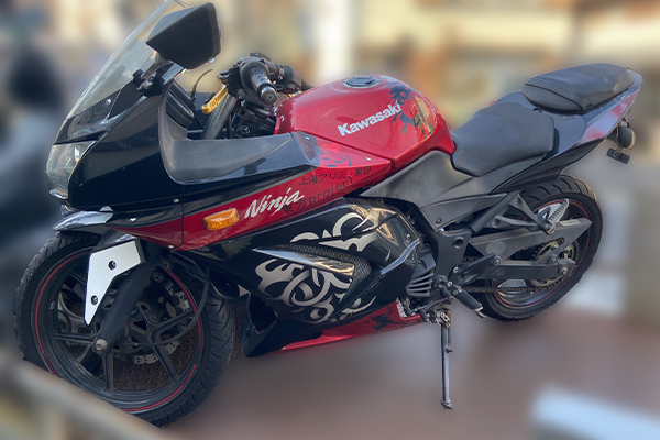 神奈川県川崎市中原区のお客様より回収したカワサキのNINJA250R