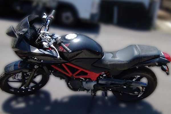 岐阜県岐阜市で回収したバイク ホンダ VTR250-F